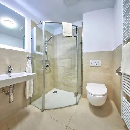 Отель Mueller Cafe & Wein - Mondholzhotel Файтсхёххайм