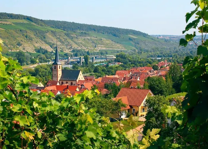 Hotel Mueller Cafe & Wein - Mondholzhotel Veitshöchheim