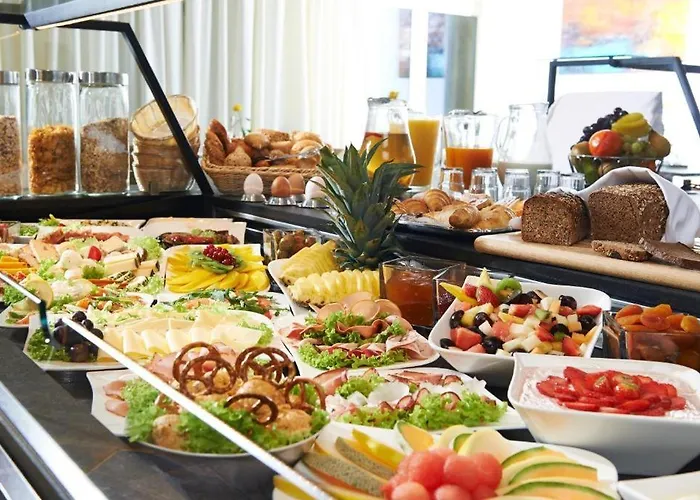 Mueller Cafe & Wein - Mondholzhotel فندق 3*