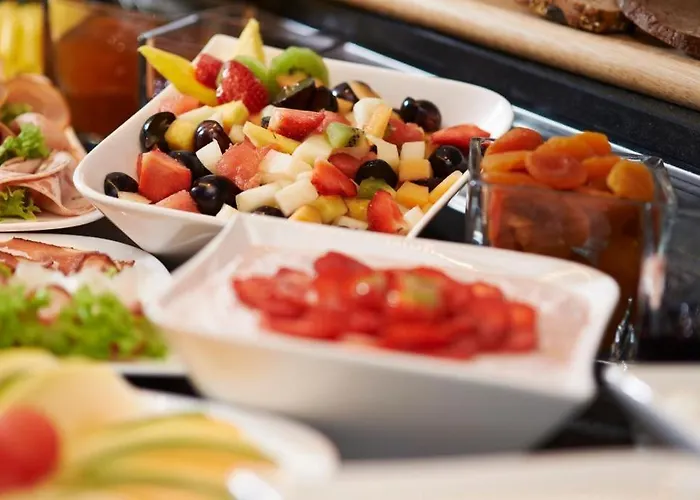 Hotel Mueller Cafe & Wein - Mondholzhotel 3*
